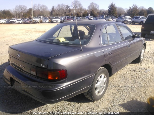 4T1BG12K7TU914960 - 1996 TOYOTA CAMRY DX/LE/XLE BROWN photo 4