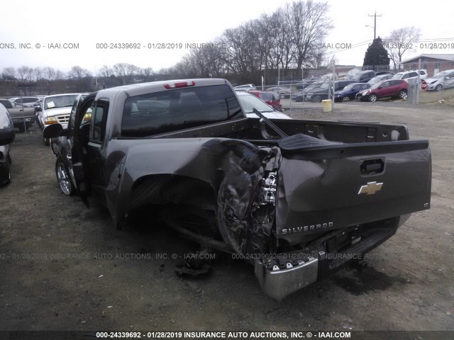 2GCEC19C671611472 - 2007 CHEVROLET SILVERADO C1500 GRAY photo 3