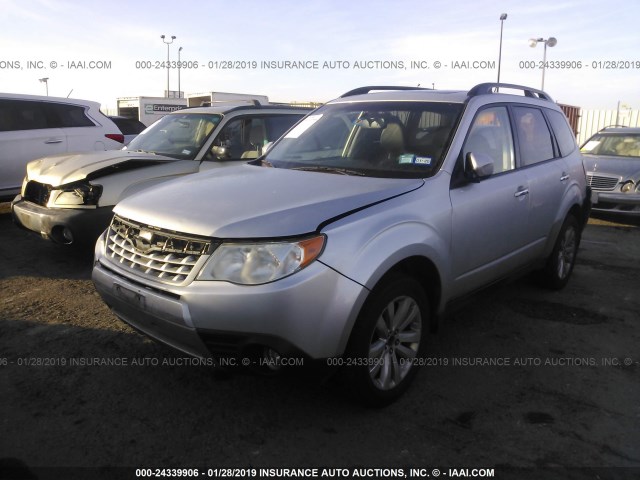 JF2SHBEC9BH711511 - 2011 SUBARU FORESTER LIMITED SILVER photo 2