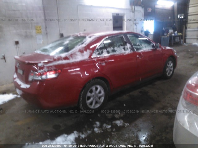 4T4BF3EK5AR029489 - 2010 TOYOTA CAMRY SE/LE/XLE RED photo 4