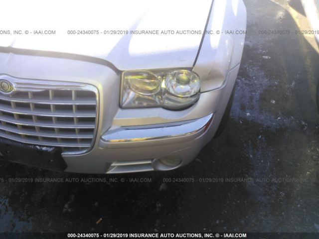 2C3LK63H98H120886 - 2008 CHRYSLER 300C  Silver photo 6