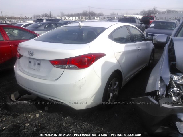 5NPDH4AEXDH356203 - 2013 HYUNDAI ELANTRA GLS/LIMITED WHITE photo 4