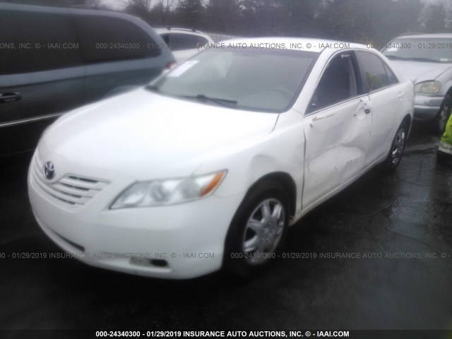 4T1BE46K67U583912 - 2007 TOYOTA CAMRY NEW GENERAT CE/LE/XLE/SE WHITE photo 2