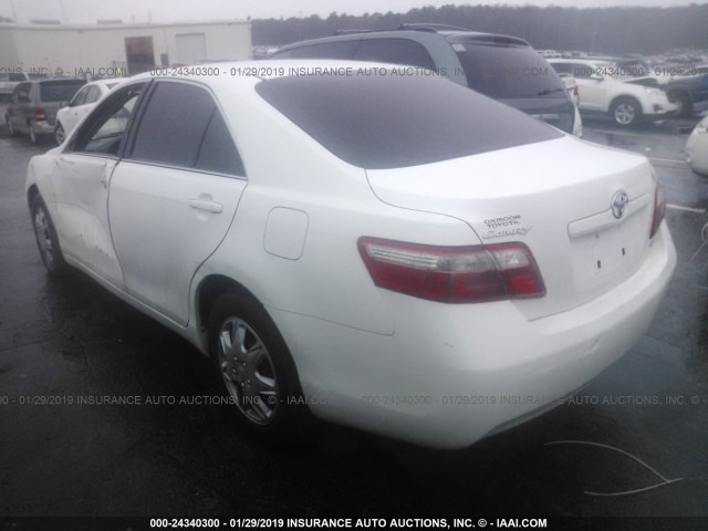4T1BE46K67U583912 - 2007 TOYOTA CAMRY NEW GENERAT CE/LE/XLE/SE WHITE photo 3