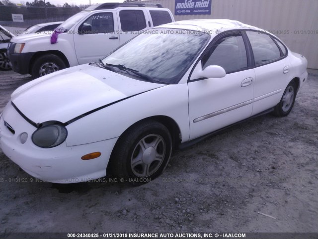 1FAFP53U2XA262839 - 1999 FORD TAURUS SE WHITE photo 2