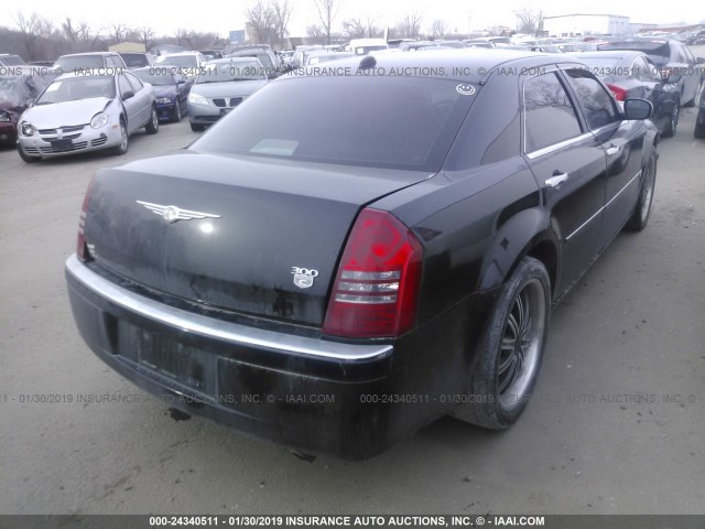 2C3JA63HX5H519148 - 2005 CHRYSLER 300C BLACK photo 4