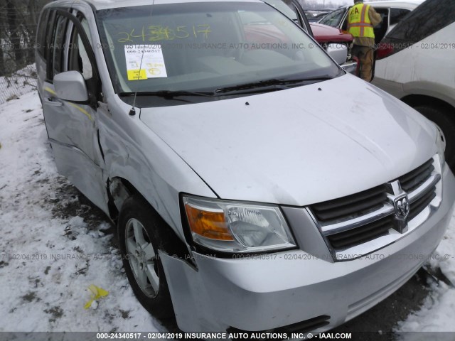 1D8HN54P58B193238 - 2008 DODGE GRAND CARAVAN SXT SILVER photo 1