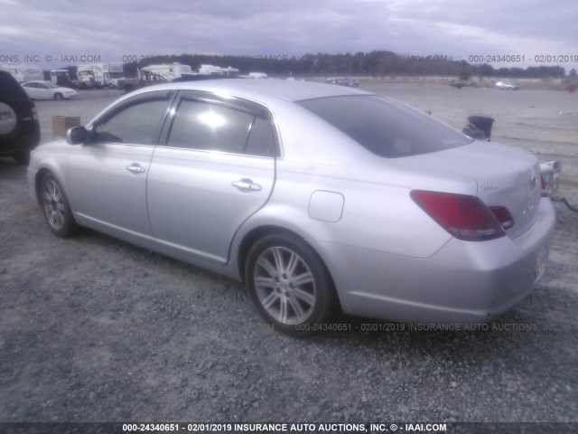 4T1BK36B08U275123 - 2008 TOYOTA AVALON XL/XLS/TOURING/LIMITED SILVER photo 3