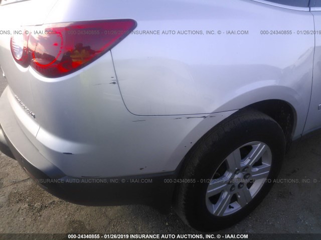 1GNER23D49S105929 - 2009 CHEVROLET TRAVERSE LT SILVER photo 6