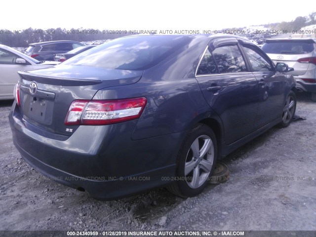 4T1BF3EK1BU759296 - 2011 TOYOTA CAMRY SE/LE/XLE 灰色 照片 4