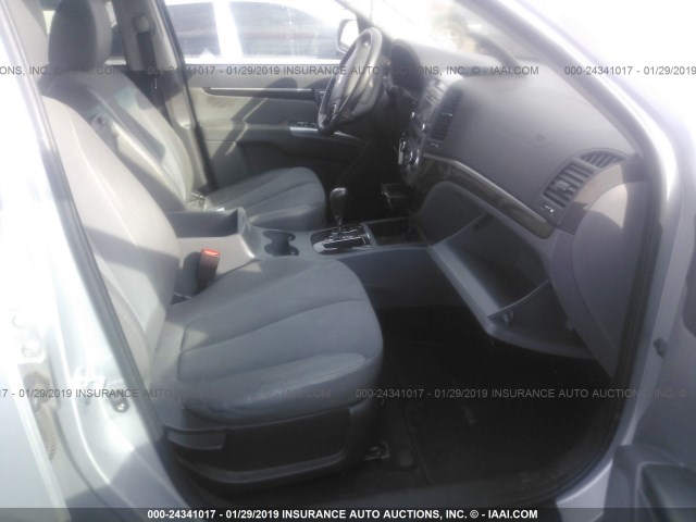 5NMSHDAG4AH396374 - 2010 HYUNDAI SANTA FE SE SILVER photo 5