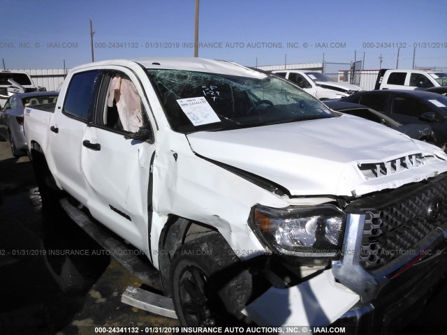 5TFEM5F15JX134258 - 2018 TOYOTA TUNDRA CREWMAX SR5 WHITE photo 6