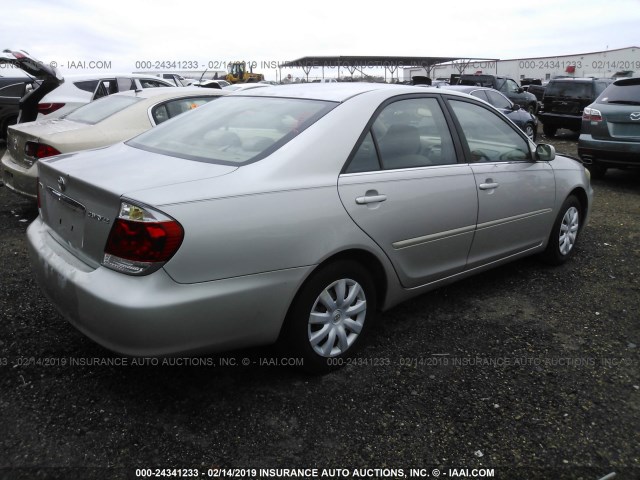 4T1BE32K25U435267 - 2005 TOYOTA CAMRY LE/XLE/SE SILVER photo 4