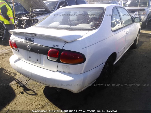 1N4AB42D2WC511468 - 1998 NISSAN 200SX SE WHITE photo 4