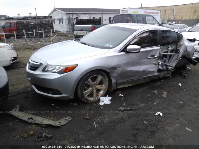 19VDE1F52DE007940 - 2013 ACURA ILX 20 PREMIUM SILVER photo 2