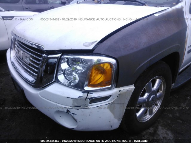 1GKDT13S662236780 - 2006 GMC ENVOY WHITE photo 6