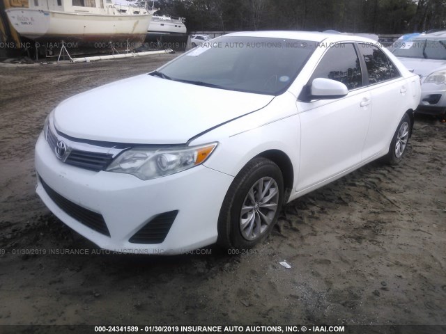 4T1BF1FK8EU761456 - 2014 TOYOTA CAMRY L/SE/LE/XLE 白色 照片 2
