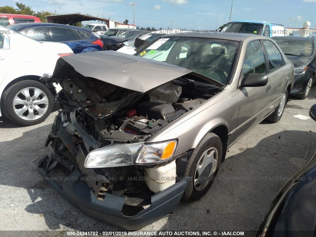 4T1BG22KXXU523605 - 1999 TOYOTA CAMRY CE/LE/XLE GRAY photo 2