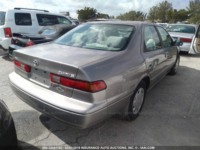 4T1BG22KXXU523605 - 1999 TOYOTA CAMRY CE/LE/XLE GRAY photo 4