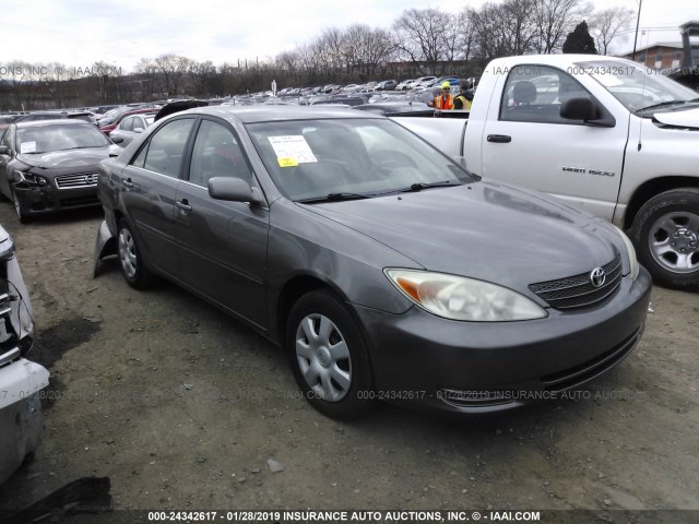 4T1BE32K93U679219 - 2003 TOYOTA CAMRY LE/XLE/SE GRAY photo 1
