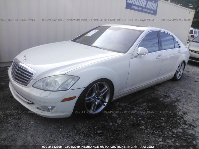 WDDNG71X97A051111 - 2007 MERCEDES-BENZ S 550 WHITE photo 2