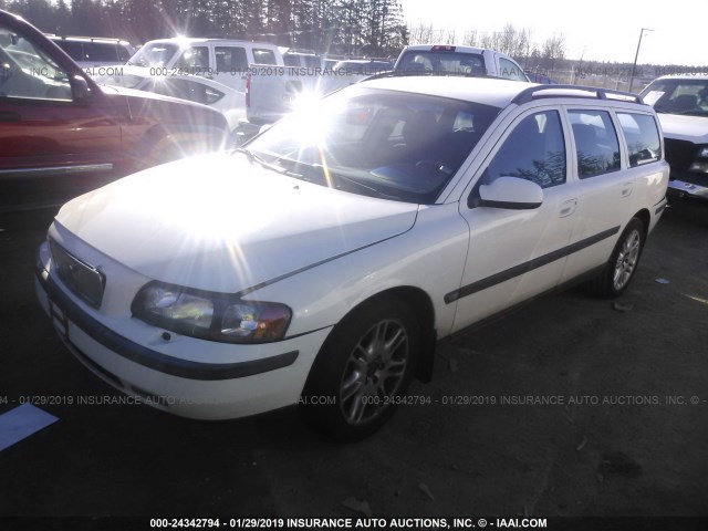 YV1SW58D912037575 - 2001 VOLVO V70 2.4T WHITE photo 2