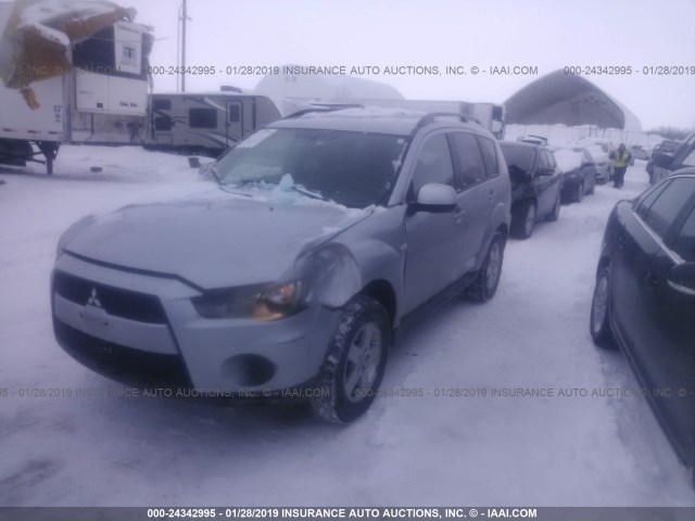 JA4AT2AW9AZ006431 - 2010 MITSUBISHI OUTLANDER ES SILVER photo 2