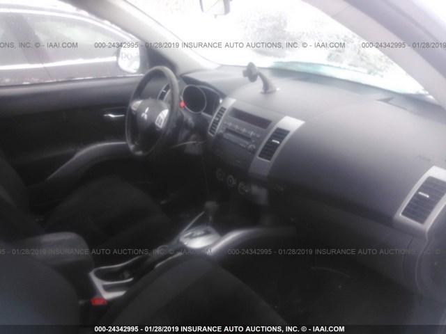 JA4AT2AW9AZ006431 - 2010 MITSUBISHI OUTLANDER ES SILVER photo 5