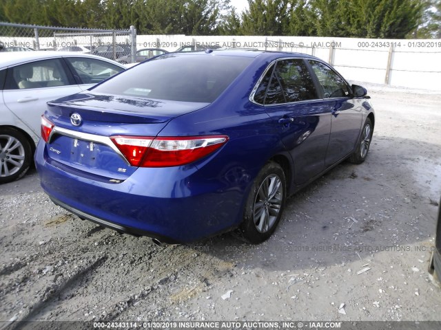 4T1BF1FK6GU527383 - 2016 TOYOTA CAMRY LE/XLE/SE/XSE BLUE photo 4