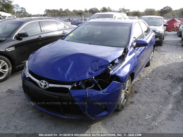 4T1BF1FK6GU527383 - 2016 TOYOTA CAMRY LE/XLE/SE/XSE BLUE photo 6