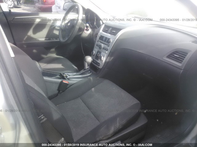 1G1ZC5E00CF288472 - 2012 CHEVROLET MALIBU 1LT 银色 照片 5