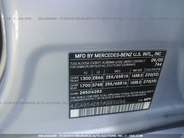 4JGAB54E61A225094 - 2001 MERCEDES-BENZ ML 320 SILVER photo 9