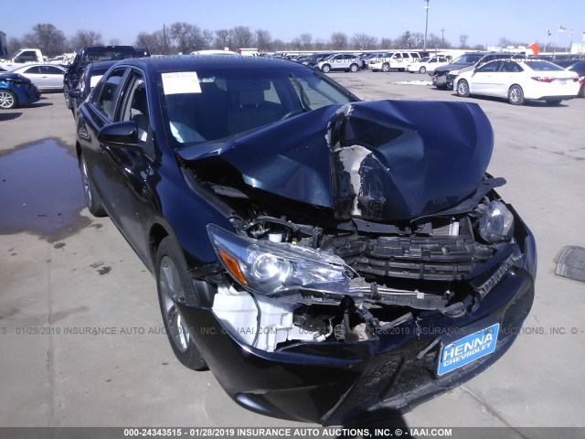 4T1BF1FK5GU245476 - 2016 TOYOTA CAMRY LE/XLE/SE/XSE BLUE photo 1