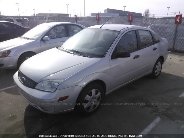 1FAFP34N27W275766 - 2007 FORD FOCUS ZX4/S/SE/SES SILVER photo 2