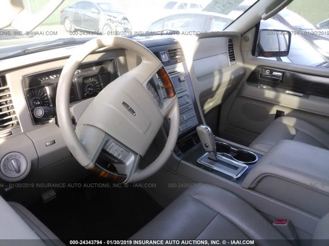 5LMFU28537LJ18202 - 2007 LINCOLN NAVIGATOR BLUE photo 5
