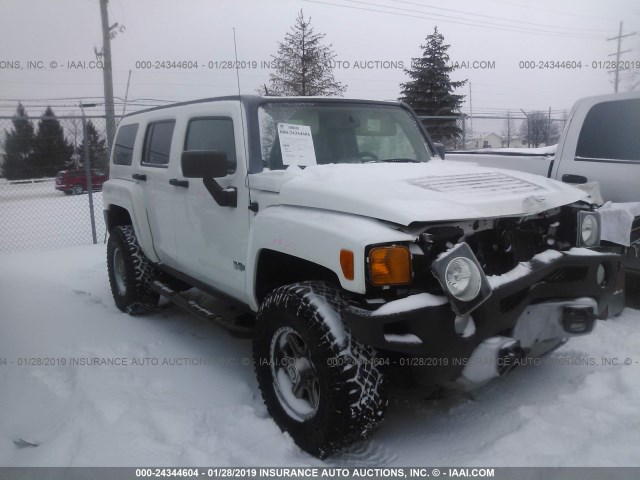 5GTEN13E388167012 - 2008 HUMMER H3 WHITE photo 1