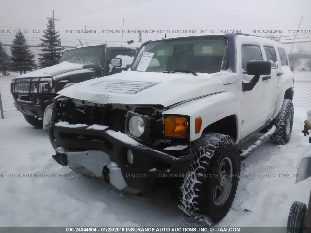 5GTEN13E388167012 - 2008 HUMMER H3 WHITE photo 2