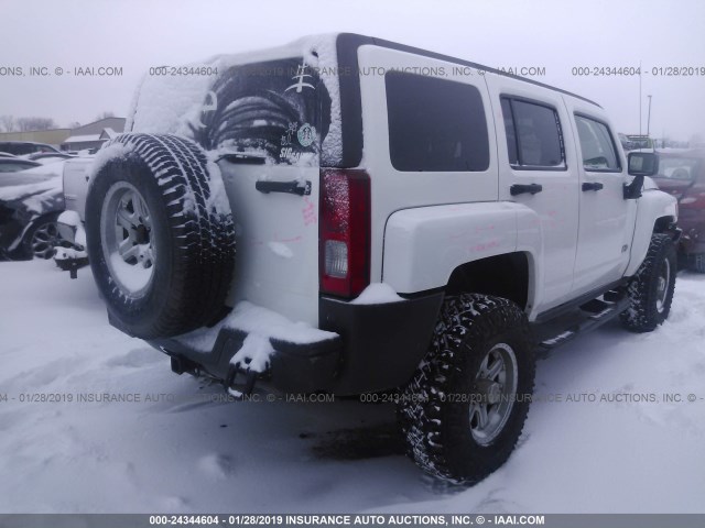 5GTEN13E388167012 - 2008 HUMMER H3 WHITE photo 4