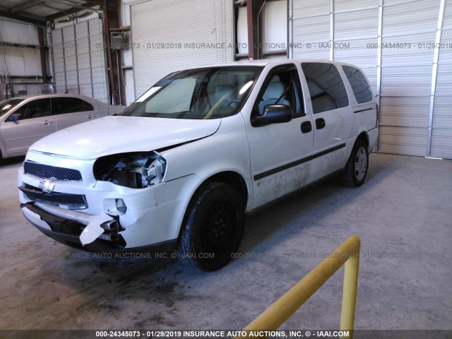 1GNDV23W38D163042 - 2008 CHEVROLET UPLANDER LS WHITE photo 2