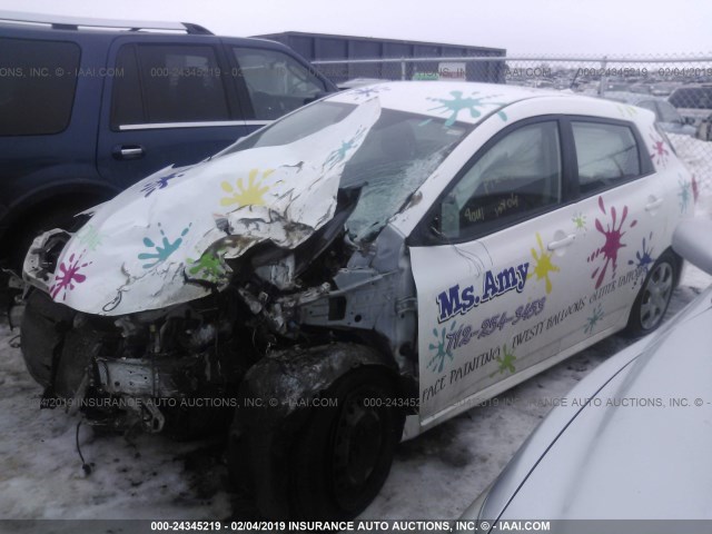 2T1KU40E39C095222 - 2009 TOYOTA COROLLA MATRIX  WHITE photo 2