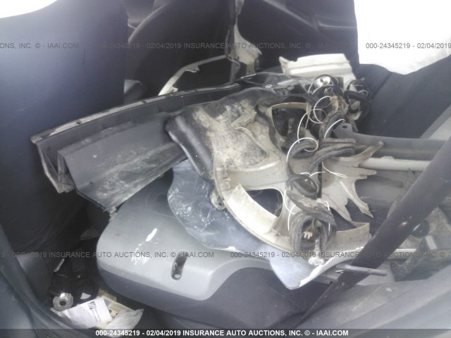 2T1KU40E39C095222 - 2009 TOYOTA COROLLA MATRIX  WHITE photo 8