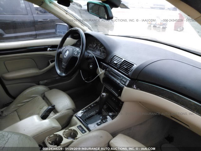 WBAAM5331XFR07632 - 1999 BMW 328 I AUTOMATIC أسود صورة 5