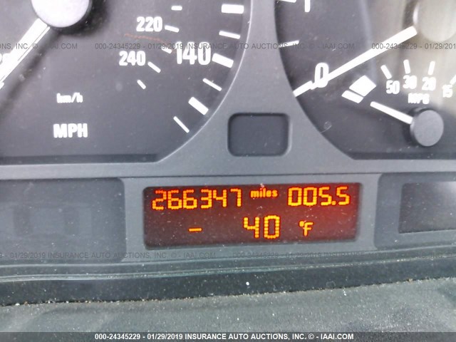 WBAAM5331XFR07632 - 1999 BMW 328 I AUTOMATIC أسود صورة 7