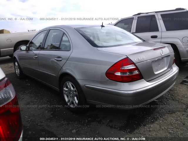 WDBUF65J74A416002 - 2004 MERCEDES-BENZ E 320 GRAY photo 3