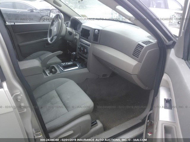 1J8GR48K37C640089 - 2007 JEEP GRAND CHEROKEE LAREDO/COLUMBIA/FREEDOM GRAY photo 5