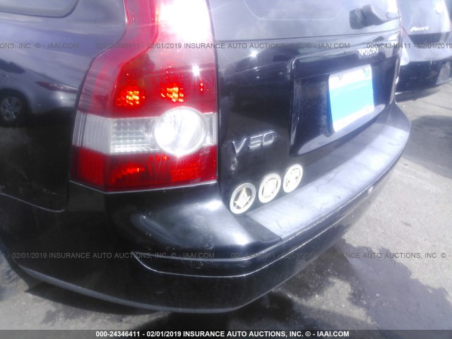 YV1MW390872289108 - 2007 VOLVO V50 2.4I BLACK photo 6