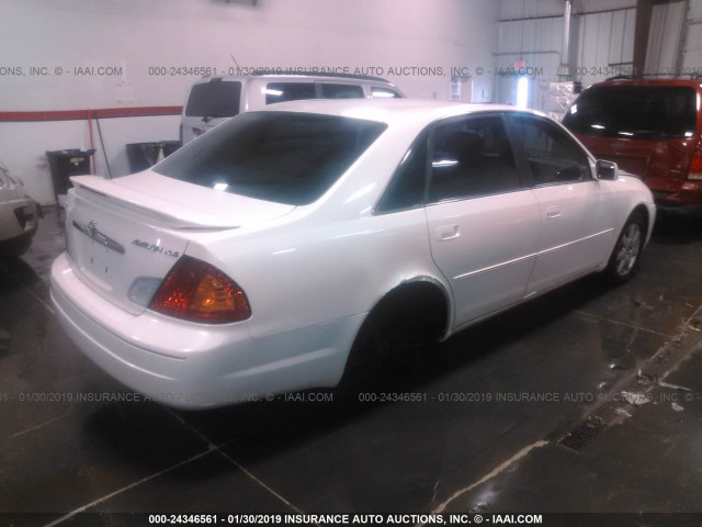 4T1BF28B0YU008446 - 2000 TOYOTA AVALON XL/XLS WHITE photo 4