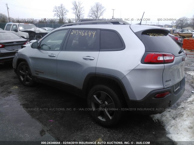 1C4PJMCB0GW285189 - 2016 JEEP CHEROKEE LATITUDE SILVER photo 3