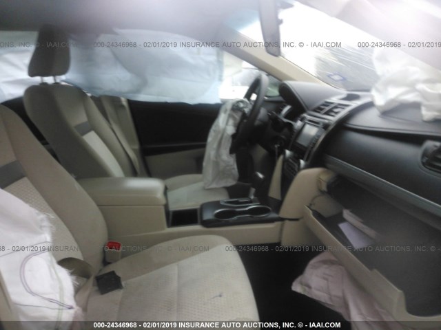 4T1BF1FK9EU858150 - 2014 TOYOTA CAMRY L/SE/LE/XLE 米色 照片 5