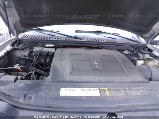 5LMFU27566LJ15505 - 2006 LINCOLN NAVIGATOR SILVER photo 10